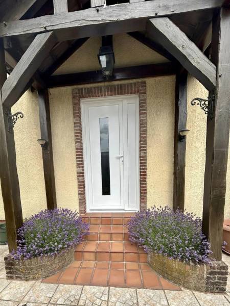 Gournay en Bray porte d'entrée rénovation pvc blanc